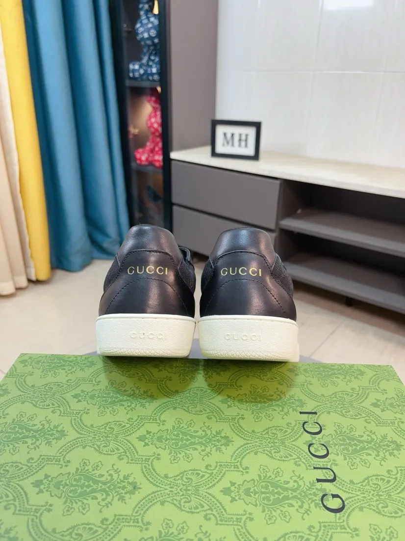 Men's shoes 💰400🌹🌹[GUCCI] Gucci's new lace-up casual men's shoes are on the market first, and the materials and workmanship are superior to all versions on the market. The highest quality shipped first-layer cowhide with imported original perforated materials➕Genuine leather lining, privately molded soft outsole, high foot comfort, imported special materials highlight the brand's unique charm, high-end customization 38-44